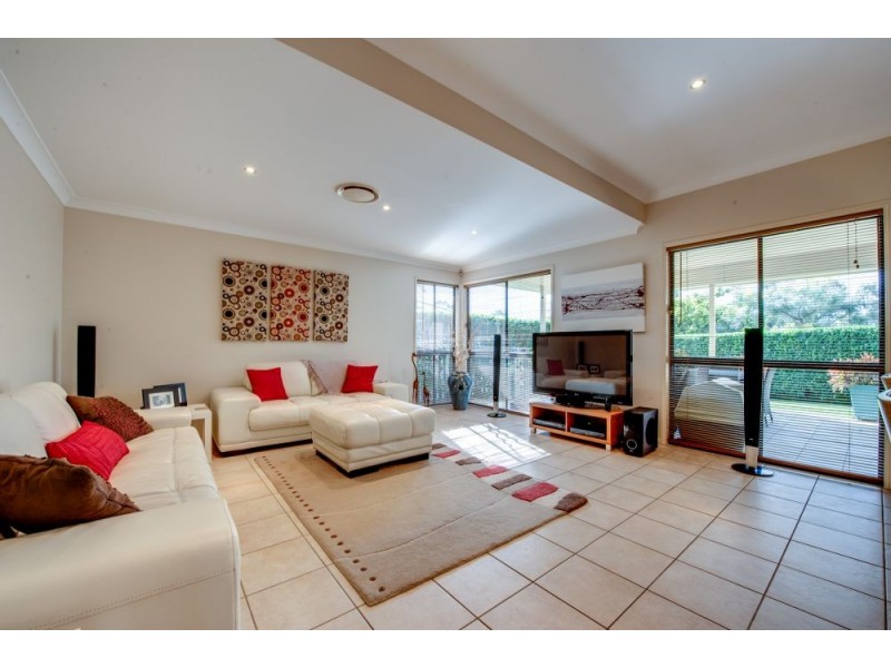 20 St Ives Circuit, Forest Lake QLD 4078