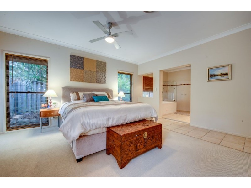 20 St Ives Circuit, Forest Lake QLD 4078