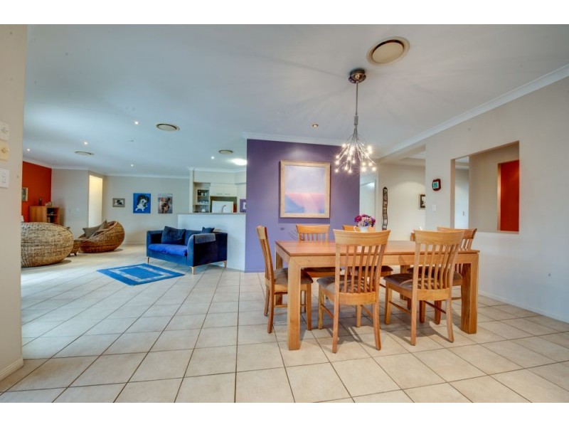 20 St Ives Circuit, Forest Lake QLD 4078