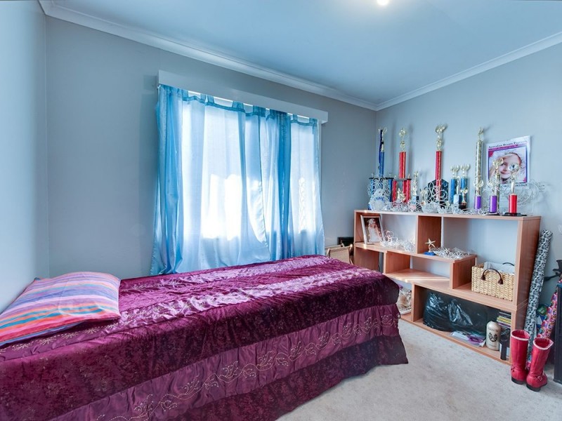 12 Coleen Court, Redbank Plains QLD 4301