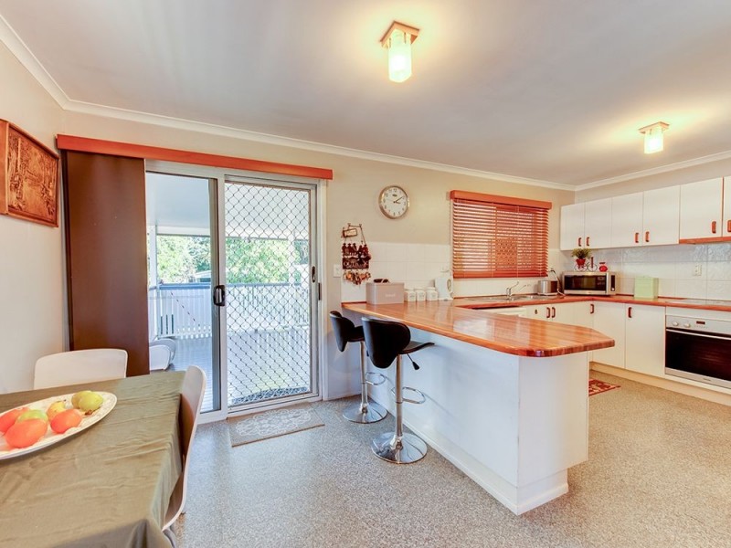 12 Coleen Court, Redbank Plains QLD 4301