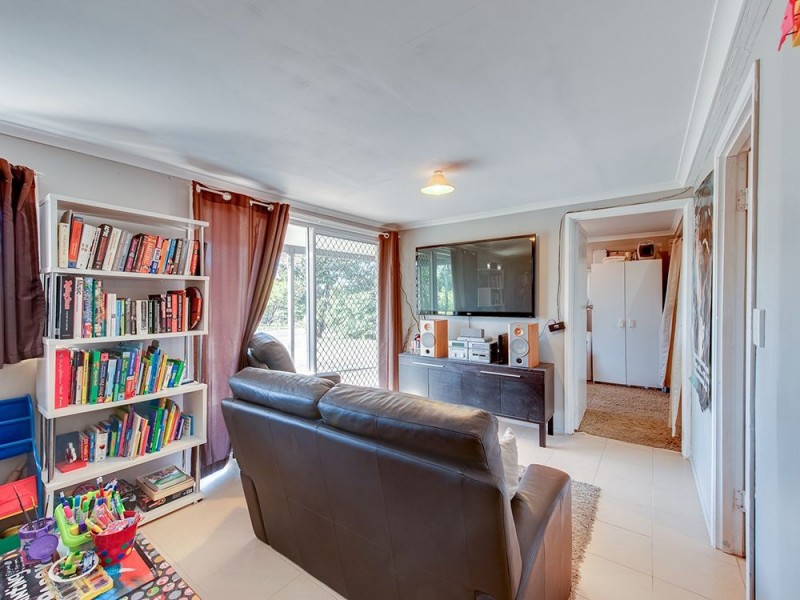 12 Coleen Court, Redbank Plains QLD 4301