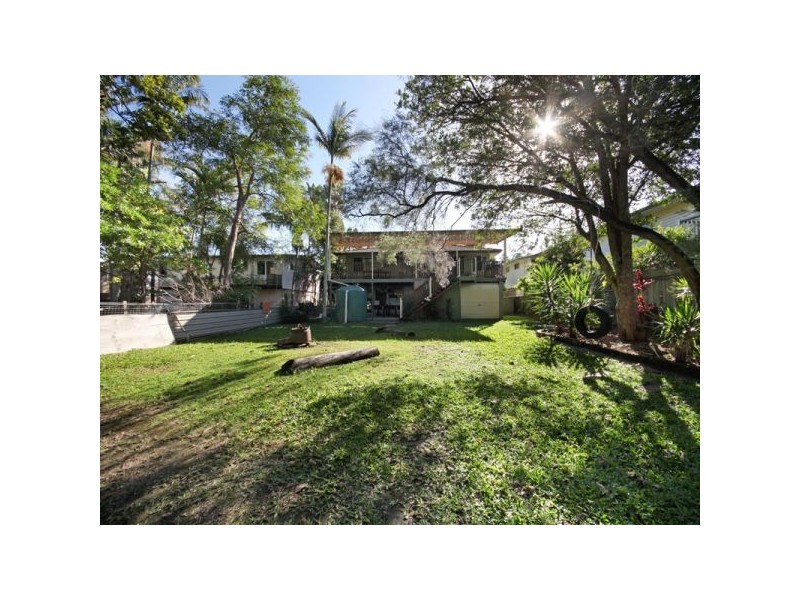 57 Deans Street East, Margate QLD 4019
