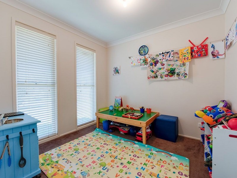 9 Delmere Court, Redbank Plains QLD 4301