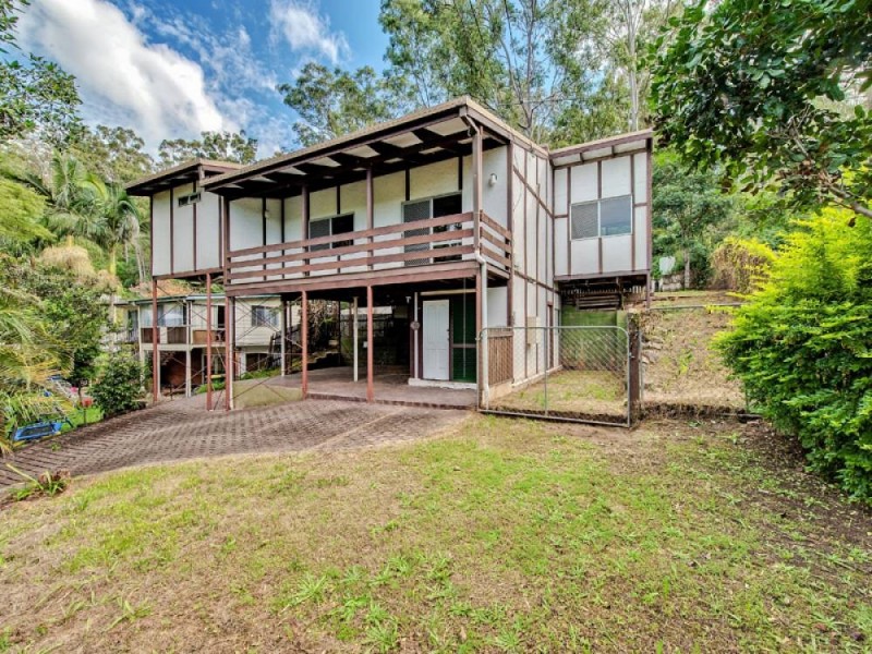 15 Sherwood Crescent, Bellbird Park QLD 4300