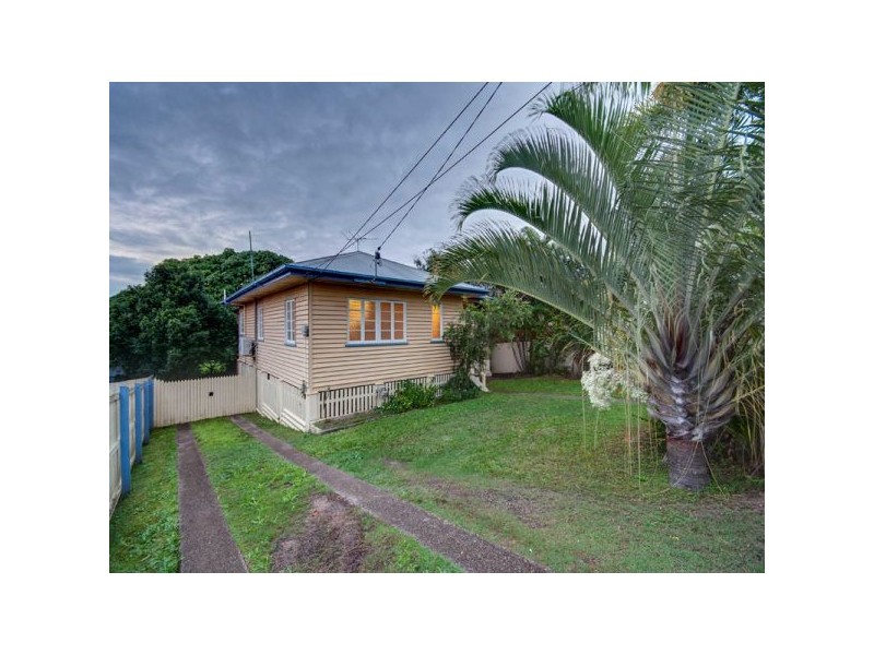 7 Pedley Street, Wavell Heights QLD 4012
