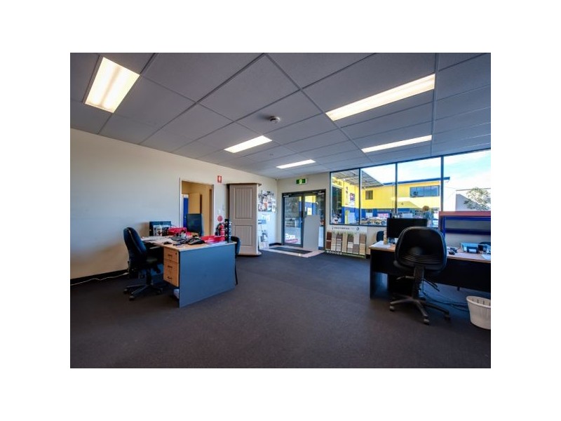1 Huxham Street, Raceview QLD 4305