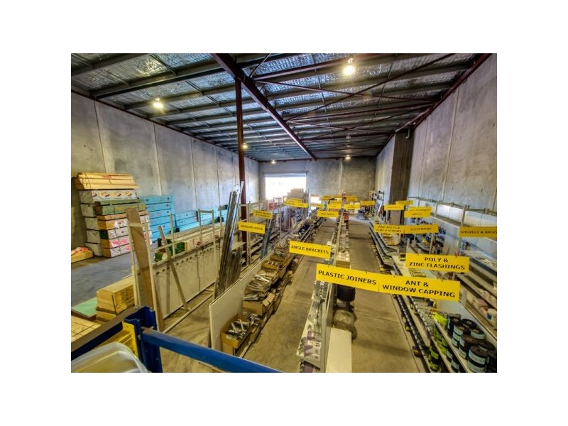 1 Huxham Street, Raceview QLD 4305