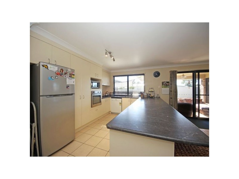 22 Weeroona Avenue, Beachmere QLD 4510