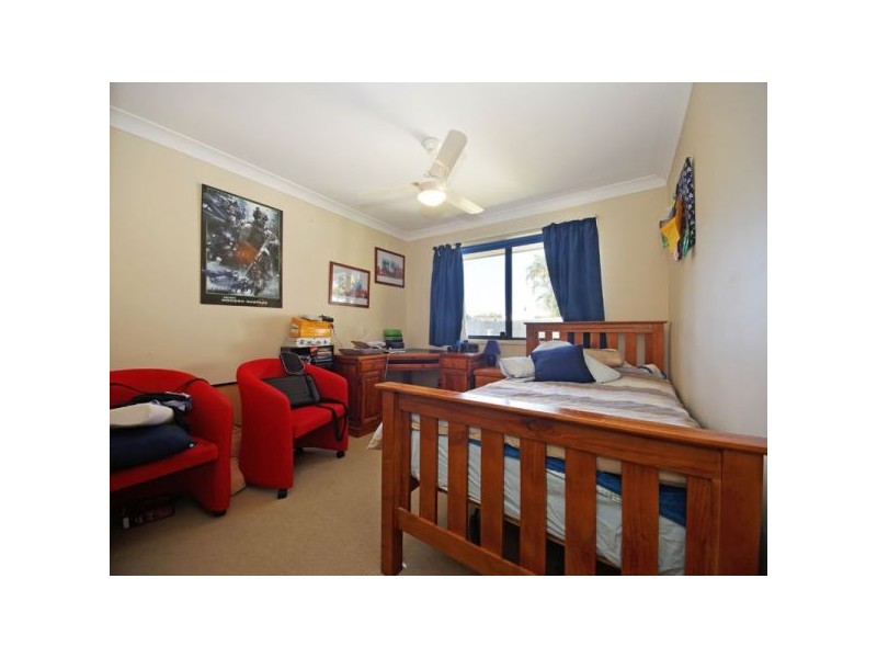 22 Weeroona Avenue, Beachmere QLD 4510