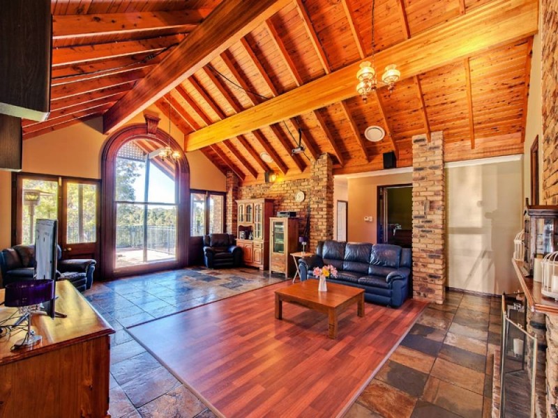 27 Boolungal Way, Karana Downs QLD 4306