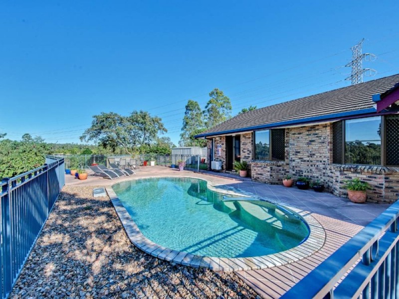 27 Boolungal Way, Karana Downs QLD 4306