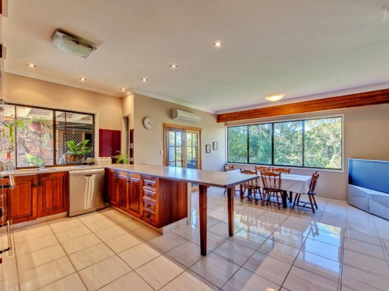 27 Boolungal Way, Karana Downs QLD 4306