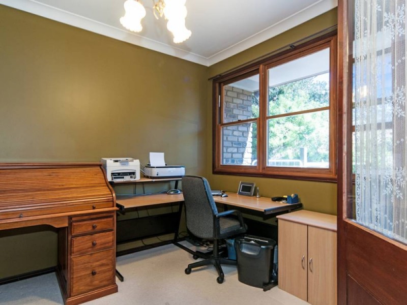 27 Boolungal Way, Karana Downs QLD 4306