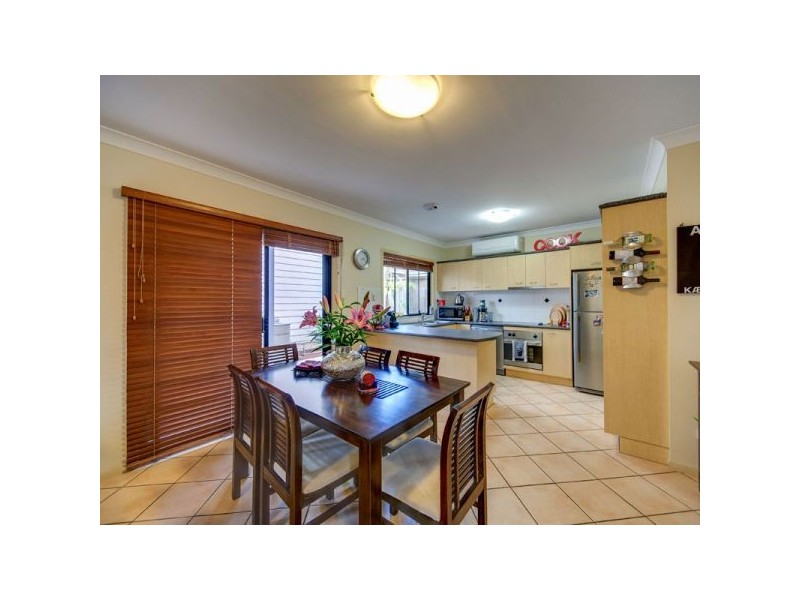 2/46 Alva Terrace, Gordon Park QLD 4031