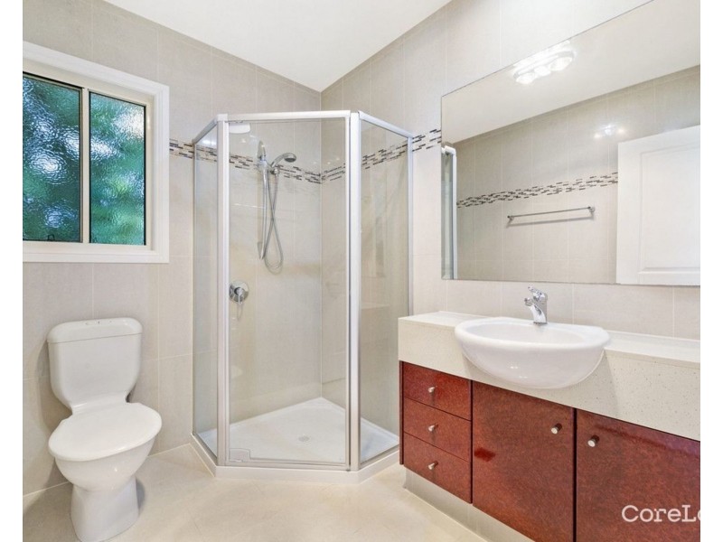 8/27 Gordon Street, Labrador QLD 4215