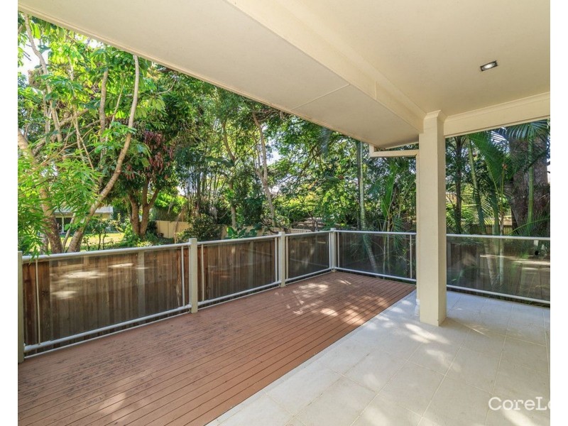 8/27 Gordon Street, Labrador QLD 4215