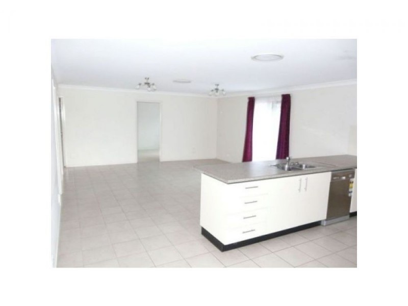 29 Esperance Crescent, Springfield Lakes QLD 4300