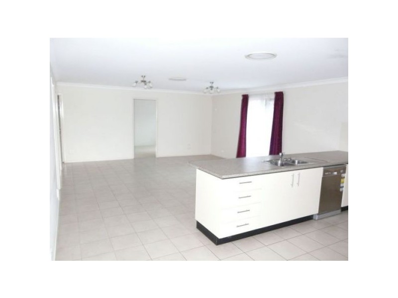 29 Esperance Crescent, Springfield Lakes QLD 4300