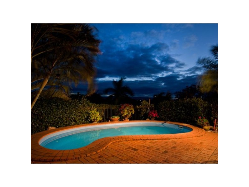 2 Lough Court, Murrumba Downs QLD 4503