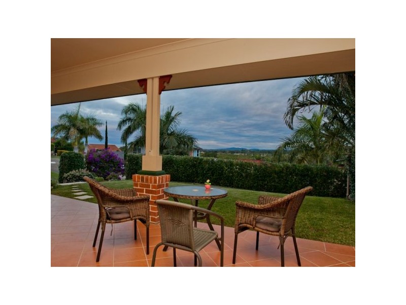 2 Lough Court, Murrumba Downs QLD 4503