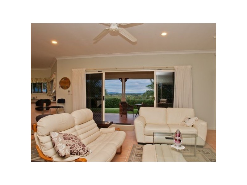2 Lough Court, Murrumba Downs QLD 4503