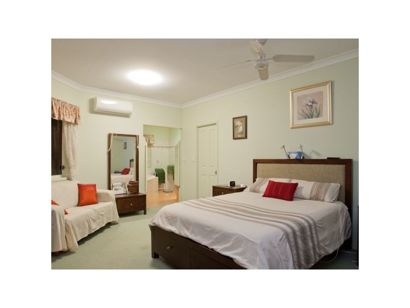 2 Lough Court, Murrumba Downs QLD 4503