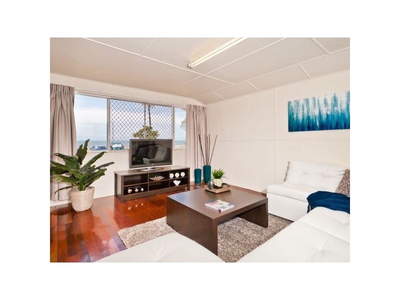 68 Flinders Parade, Sandgate QLD 4017