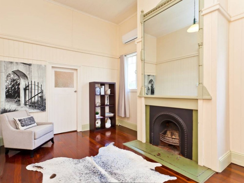 68 Flinders Parade, Sandgate QLD 4017