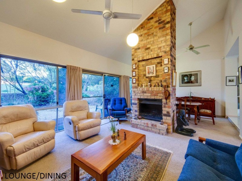 75 Bridgeman Road, Bridgeman Downs QLD 4035