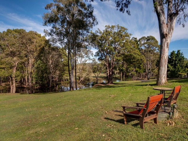 75 Bridgeman Road, Bridgeman Downs QLD 4035