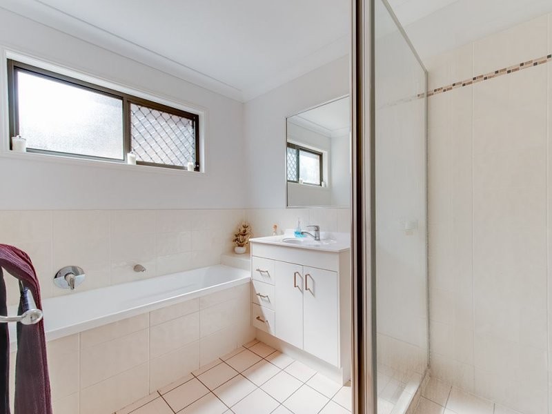 31 Waterline Crescent, Waterford QLD 4133
