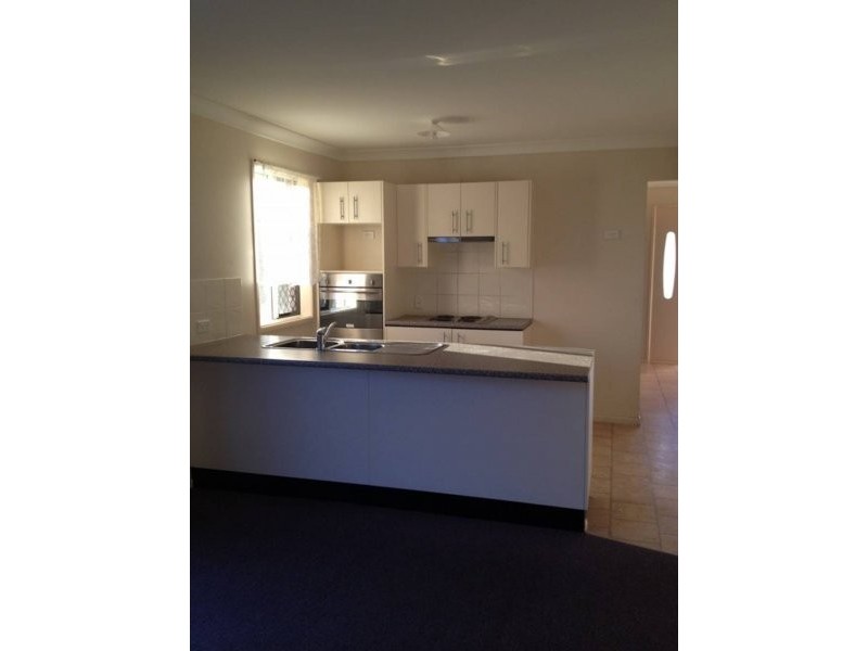 18 Davies Street, Goodna QLD 4300