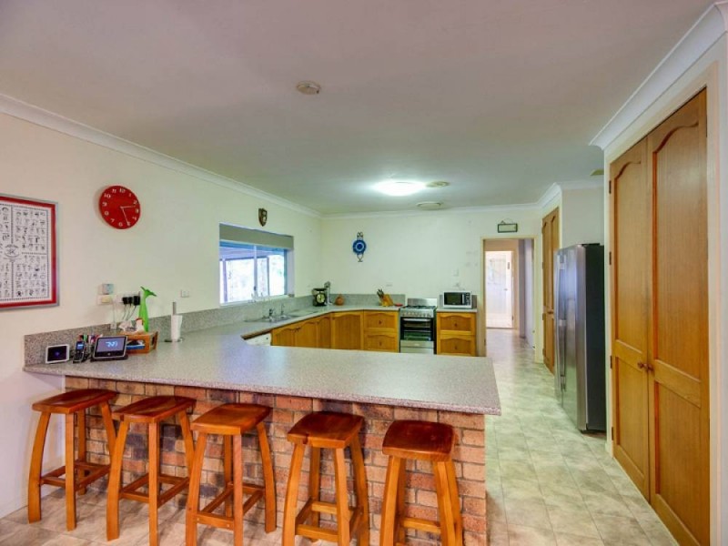 11 Byrnes Rd N, Joyner QLD 4500