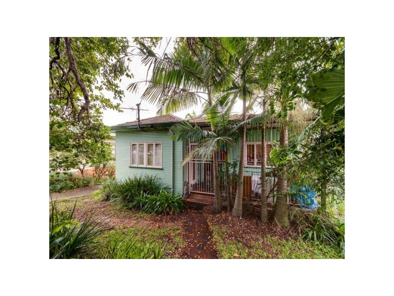 73 Mawson Street, Stafford Heights QLD 4053