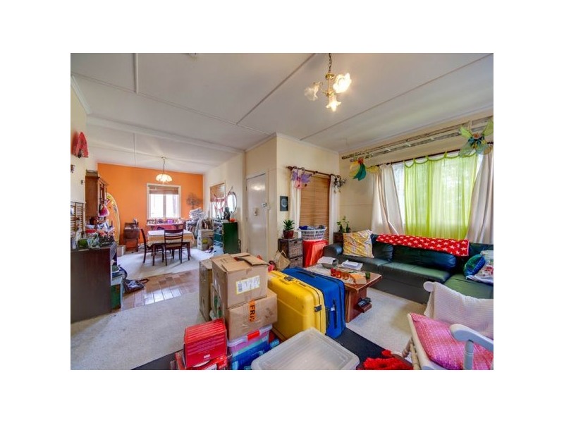 73 Mawson Street, Stafford Heights QLD 4053