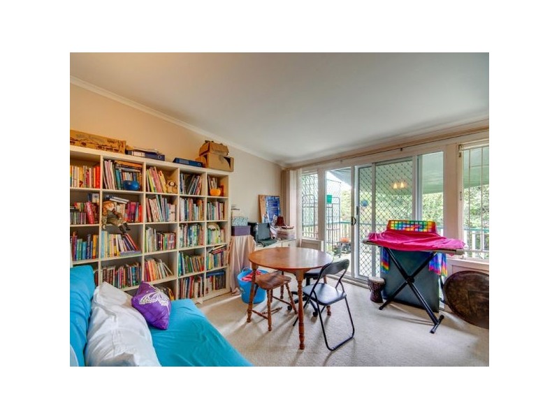 73 Mawson Street, Stafford Heights QLD 4053