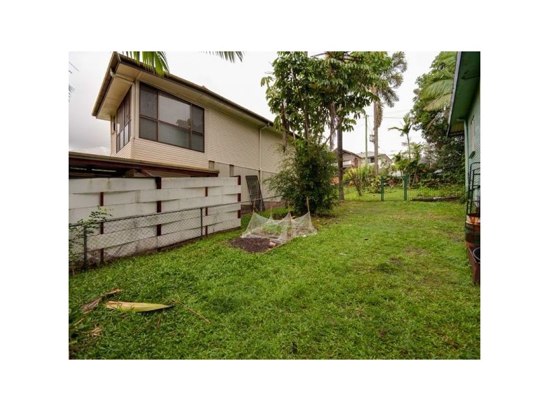 73 Mawson Street, Stafford Heights QLD 4053