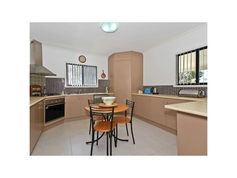 4 Pinehurst Court, Karana Downs QLD 4306
