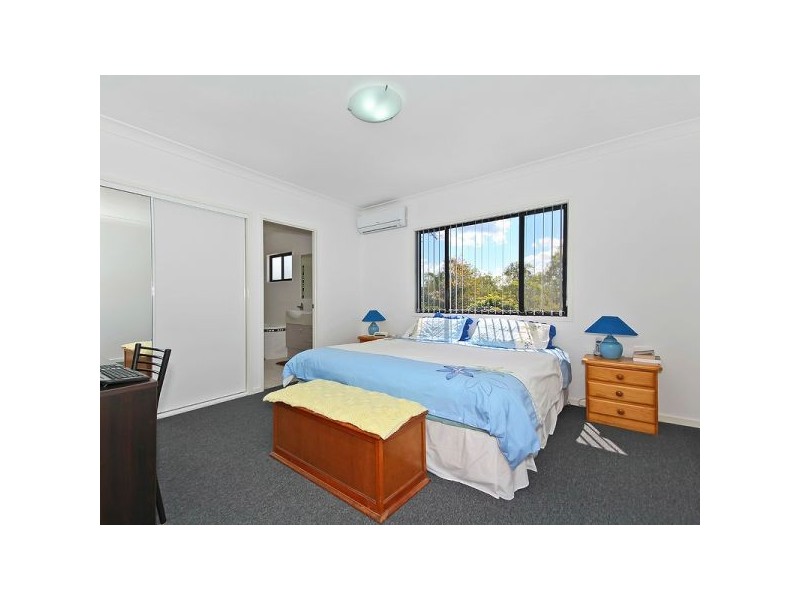 4 Pinehurst Court, Karana Downs QLD 4306