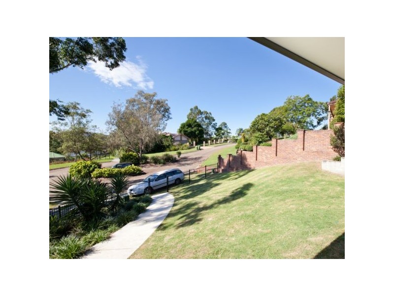 4 Pinehurst Court, Karana Downs QLD 4306