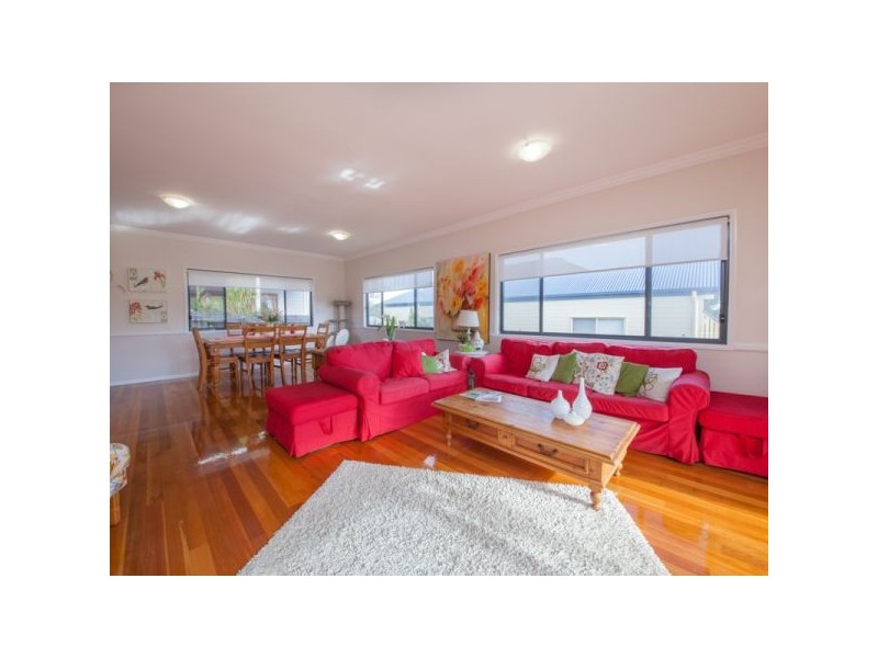 14 Waratah Crescent, Springfield Lakes QLD 4300