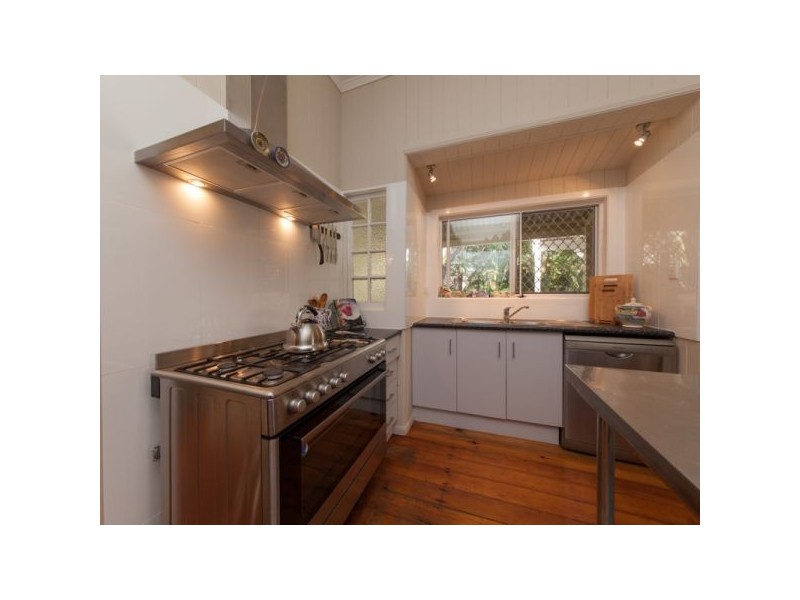 14 Glory Street, Ashgrove QLD 4060