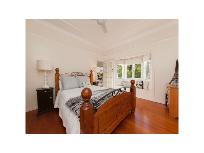 14 Glory Street, Ashgrove QLD 4060