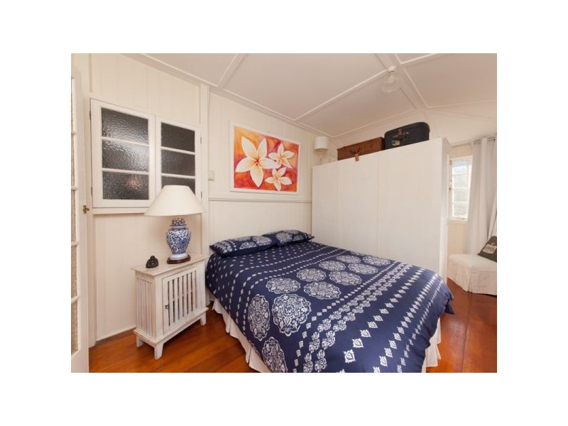 14 Glory Street, Ashgrove QLD 4060