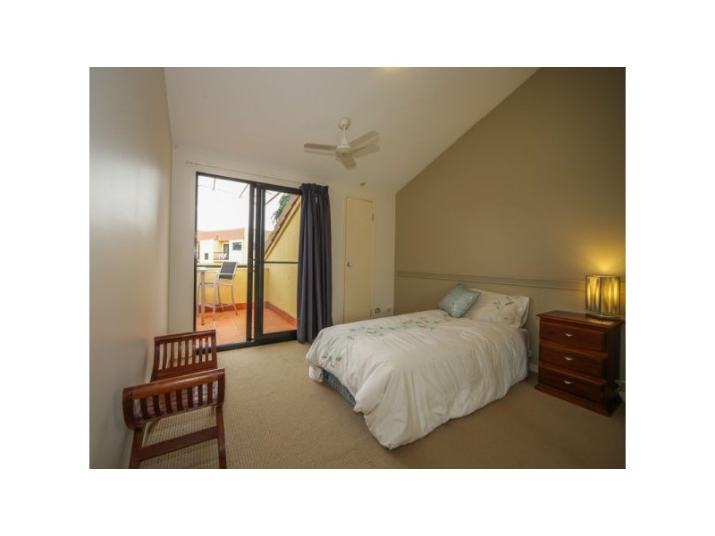 28b/71 Great Hall Drive, Miami QLD 4220