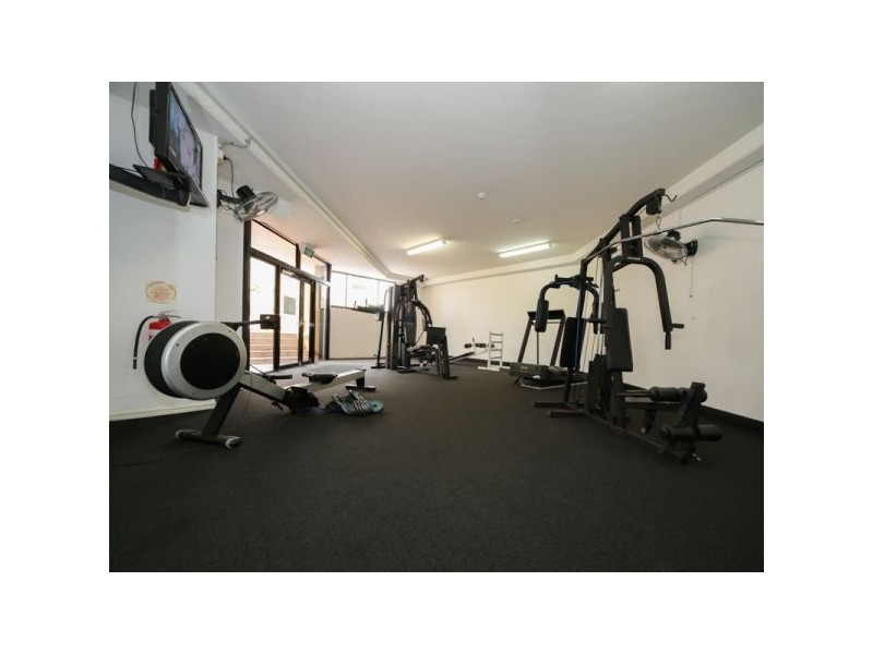 28b/71 Great Hall Drive, Miami QLD 4220