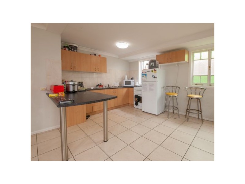 87 Qualtrough Street, Woolloongabba QLD 4102