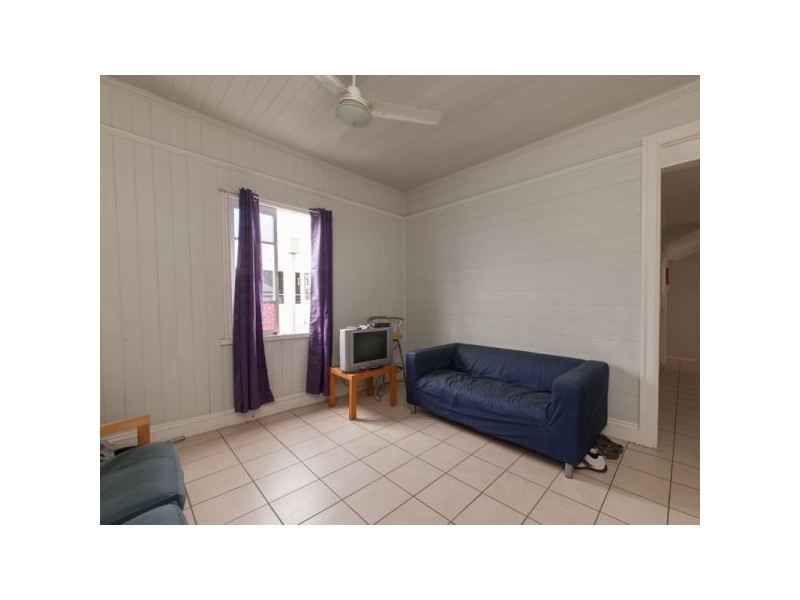 87 Qualtrough Street, Woolloongabba QLD 4102