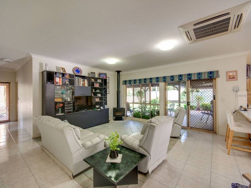 7 Kinross Place, Ferny Grove QLD 4055
